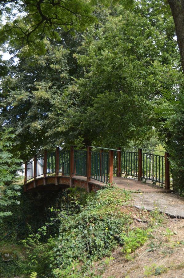 Bed and Breakfast Le Moulin De Bassac Екстер'єр фото